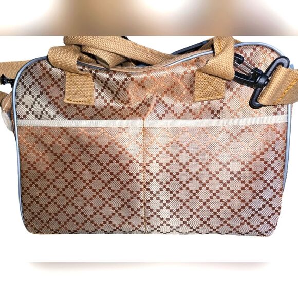 Do Do Pet, cream, and brown small pet carrier with handles and shoulder strap - Picture 3 of 7